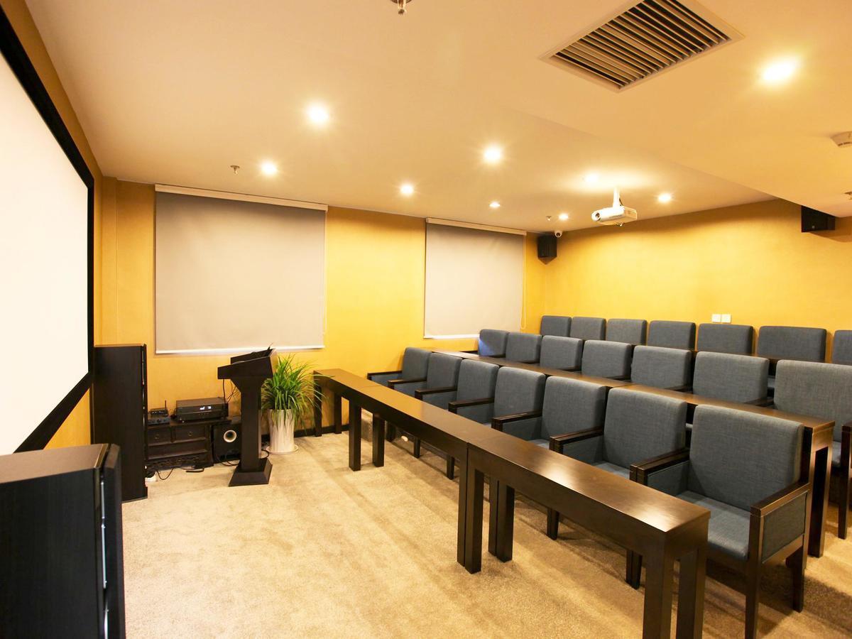 China Community Art Habitat Hotel Циндао Экстерьер фото