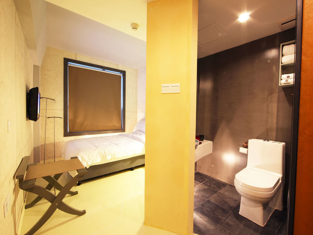 China Community Art Habitat Hotel Циндао Экстерьер фото